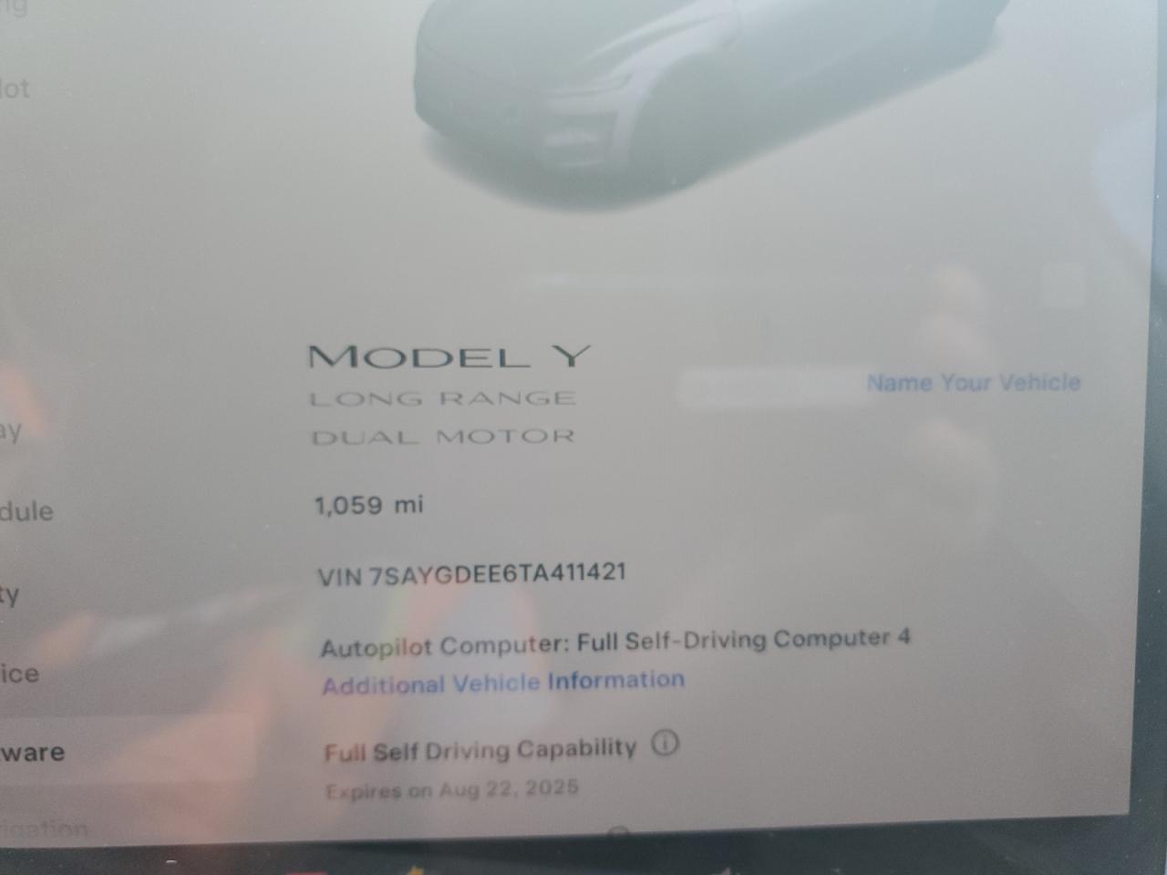 TESLA MODEL Y