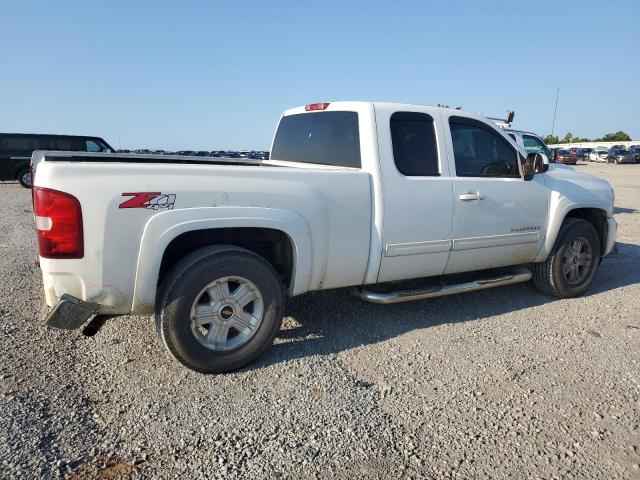 2010 CHEVROLET SILVERADO K1500 LT - 1GCSKSE39AZ250156