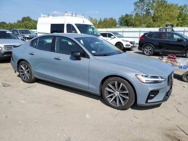 2022 VOLVO S60 B5 MOM 7JRL12TZ1NG175745