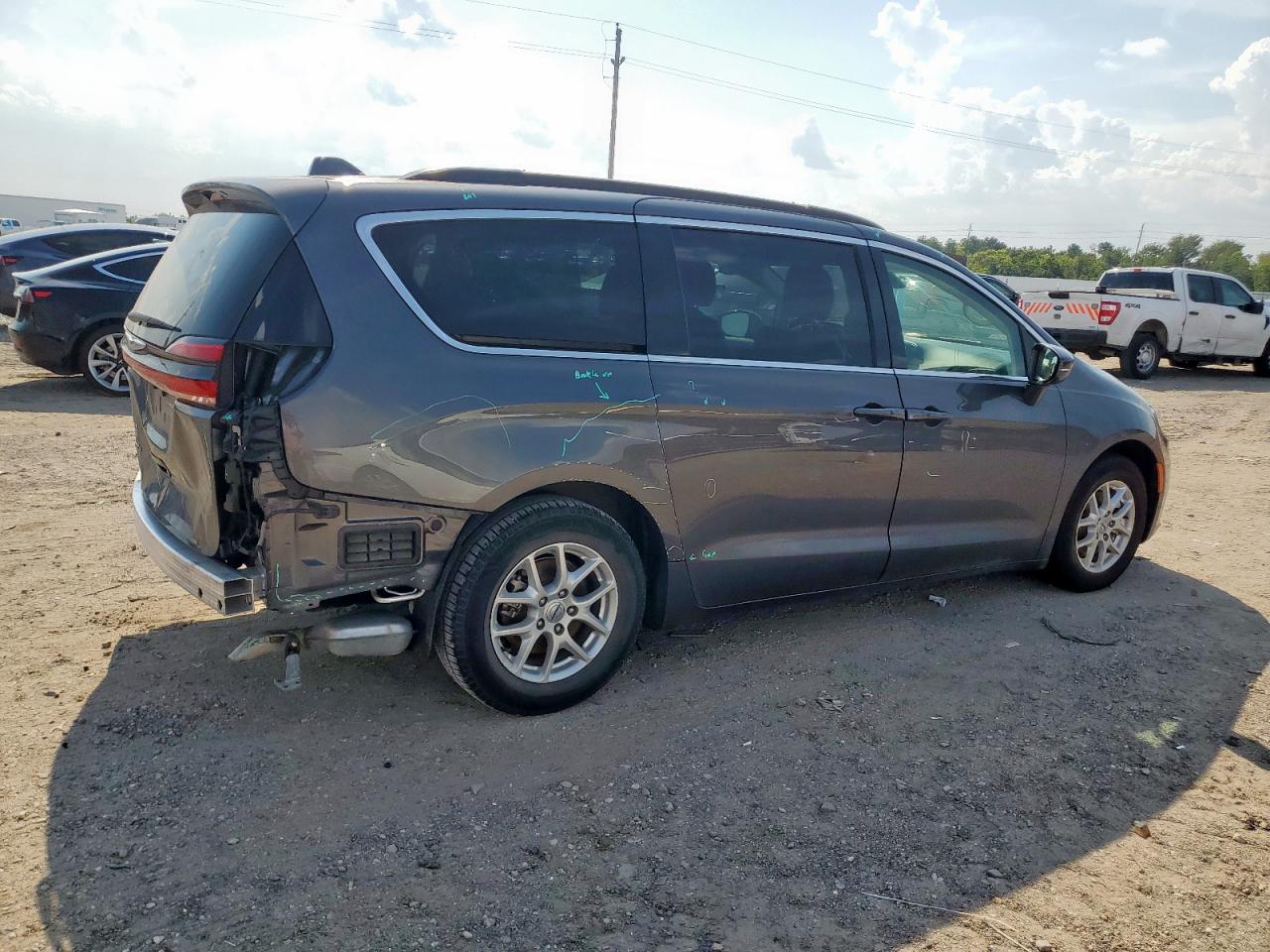 CHRYSLER PACIFICA TOURING L