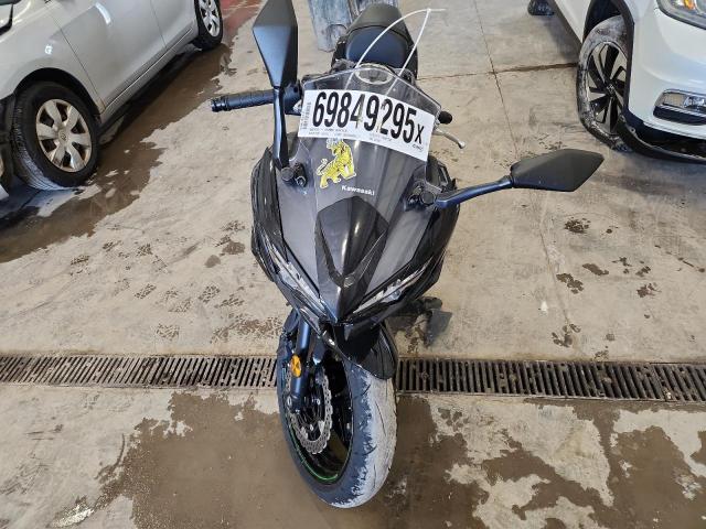 2025 KAWASAKI EX650 R ML5EXER11SDAG0741