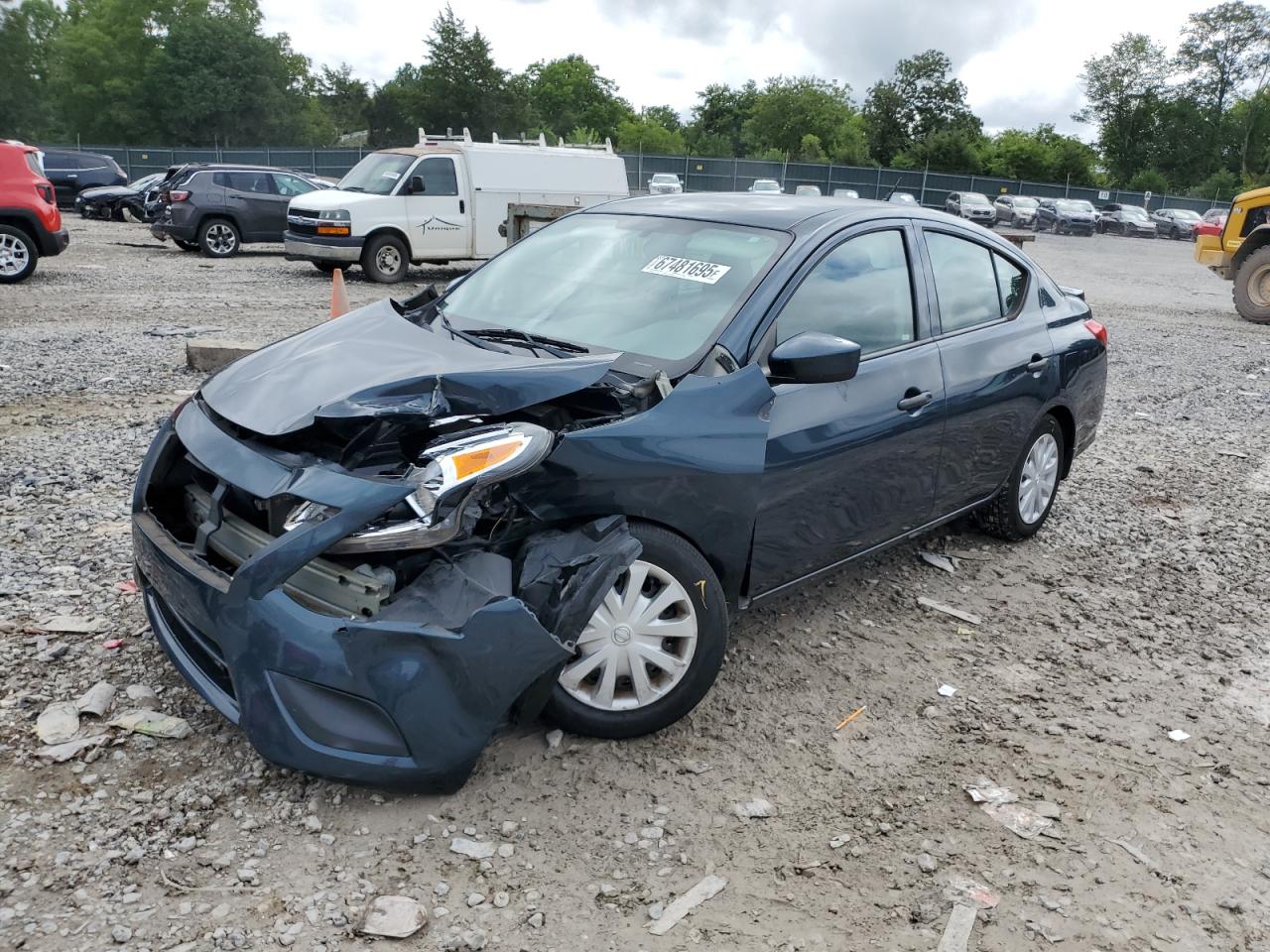 NISSAN VERSA S