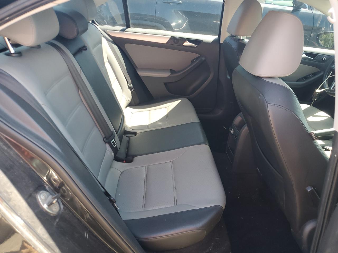 VOLKSWAGEN JETTA HYBRID