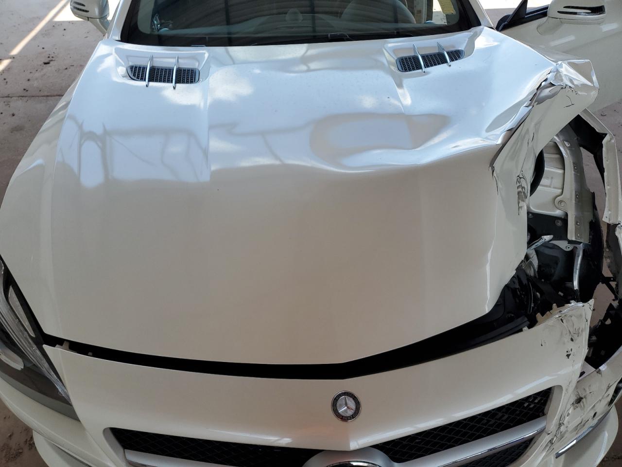 MERCEDES-BENZ SL-CLASS 550