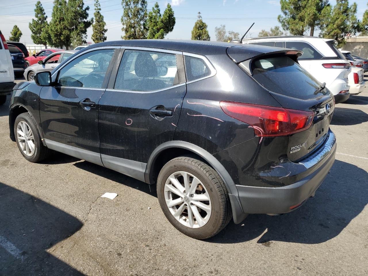 NISSAN ROGUE SPORT S