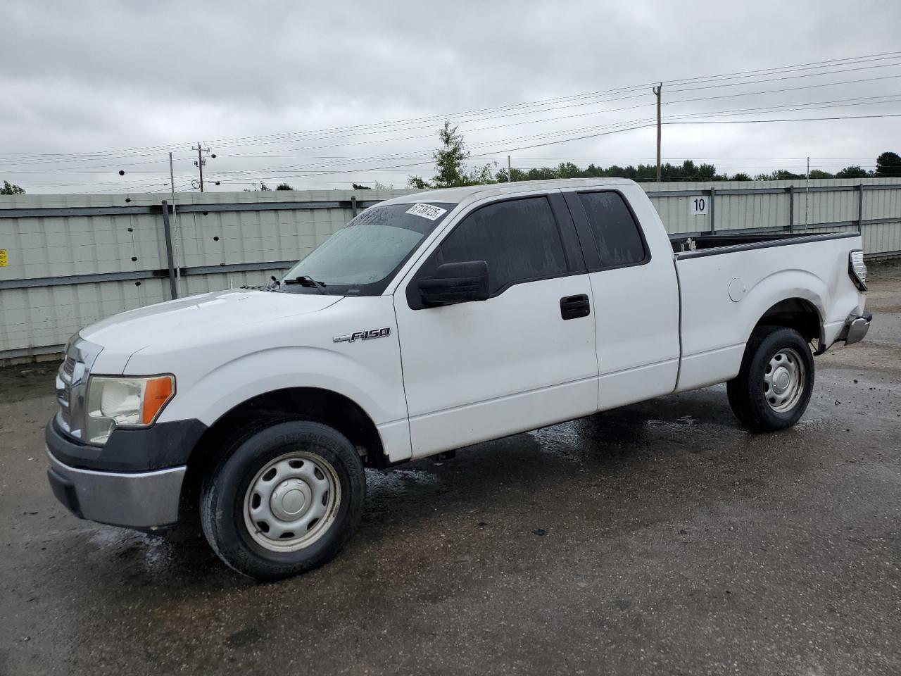 FORD F-150 SUPER CAB