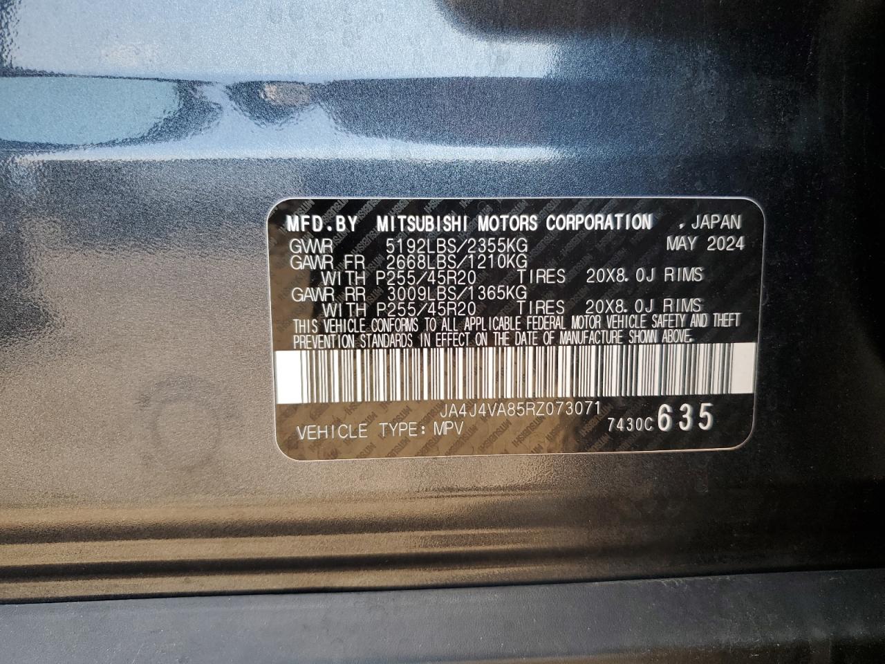 MITSUBISHI OUTLANDER SE