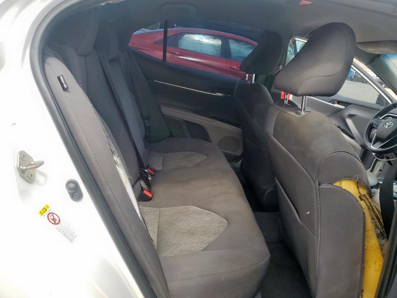 2018 TOYOTA CAMRY L - 4T1B11HK1JU615793