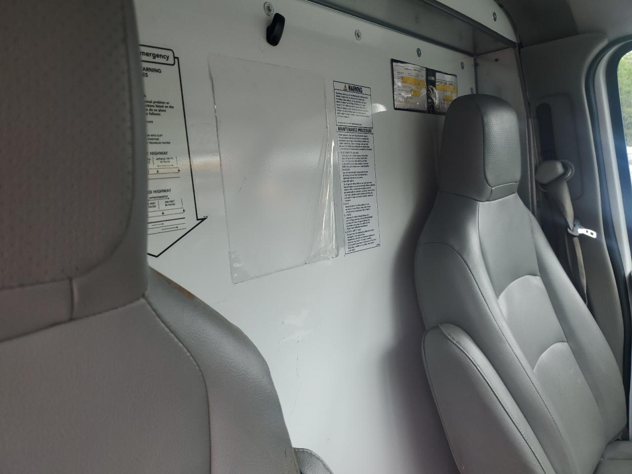 FORD ECONOLINE E350 SUPER DUTY CUTAWAY VAN