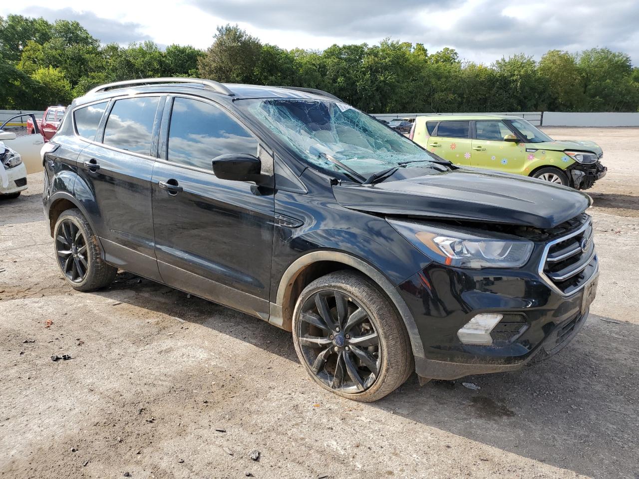FORD ESCAPE SE