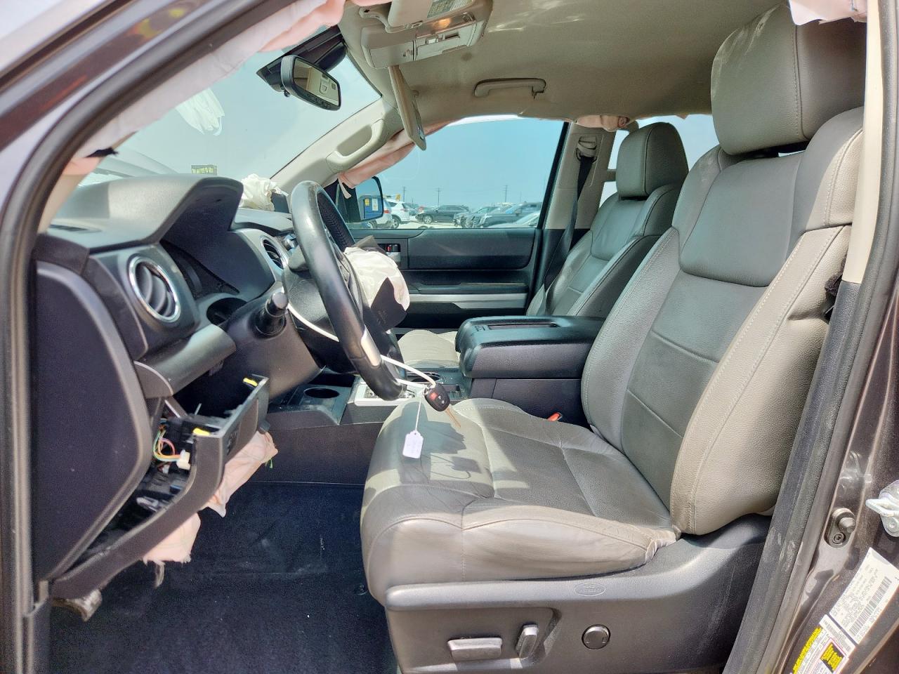 TOYOTA TUNDRA CREWMAX SR5