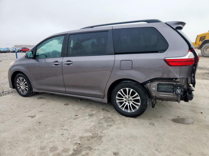 2019 TOYOTA SIENNA XLE 5TDYZ3DC1KS991546