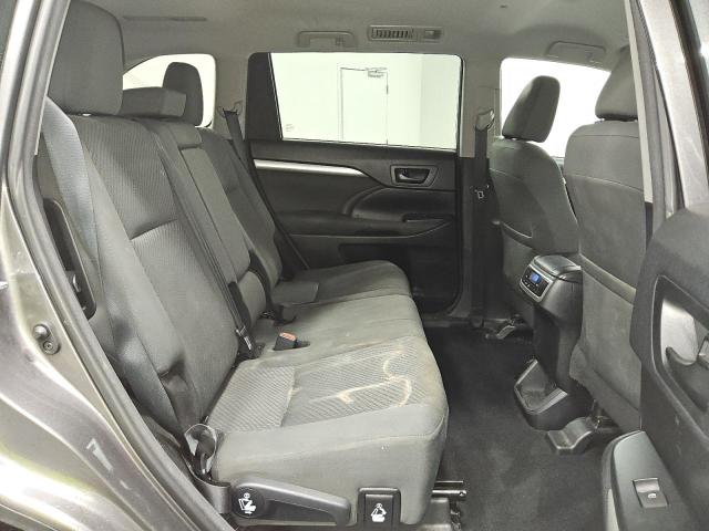 2018 TOYOTA HIGHLANDER LE 5TDBZRFH1JS885646