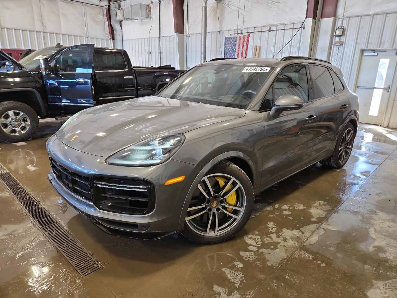 PORSCHE CAYENNE TURBO