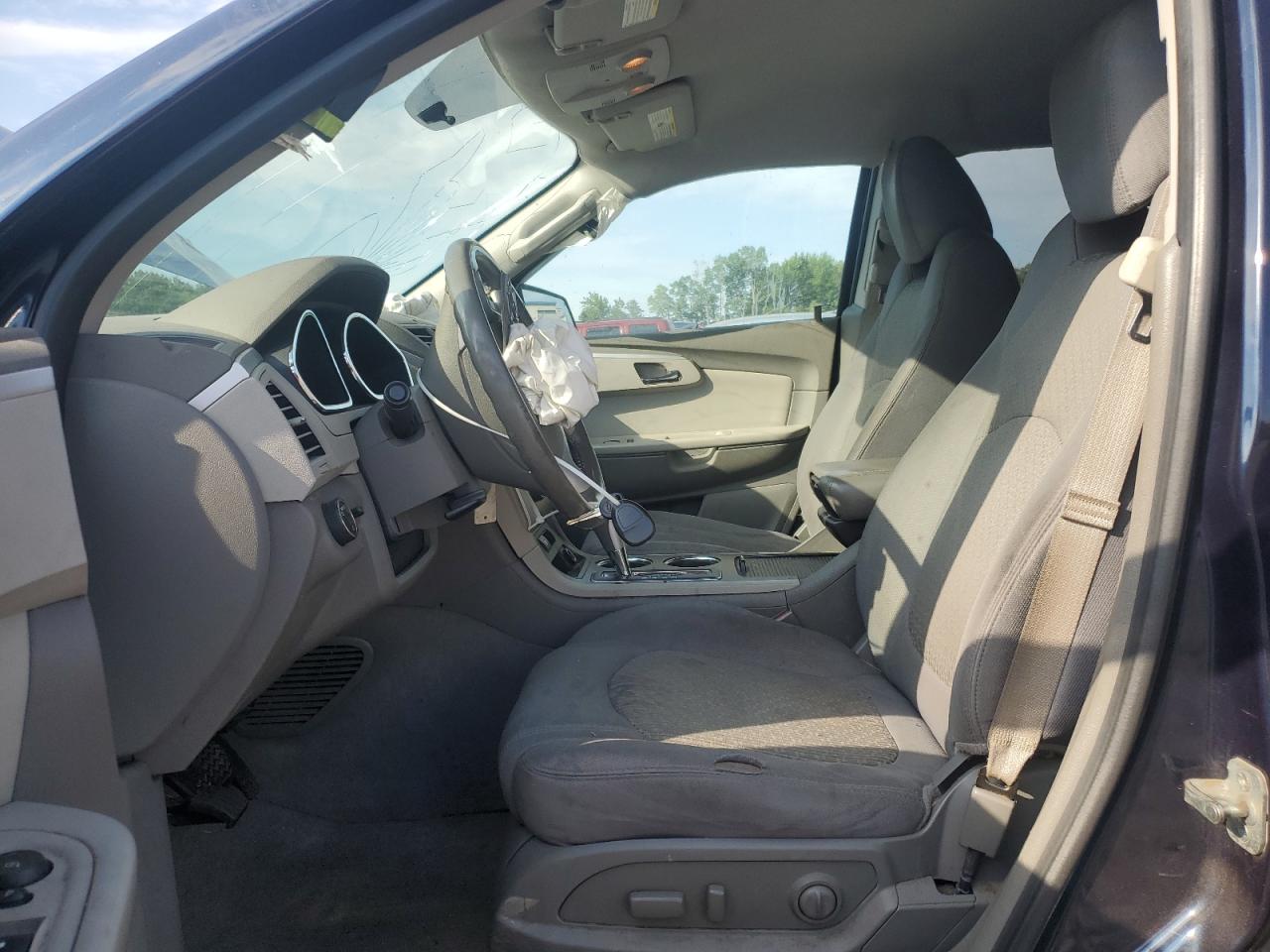 CHEVROLET TRAVERSE LT