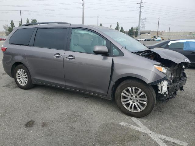 2016 TOYOTA SIENNA XLE - 5TDYK3DC3GS757355
