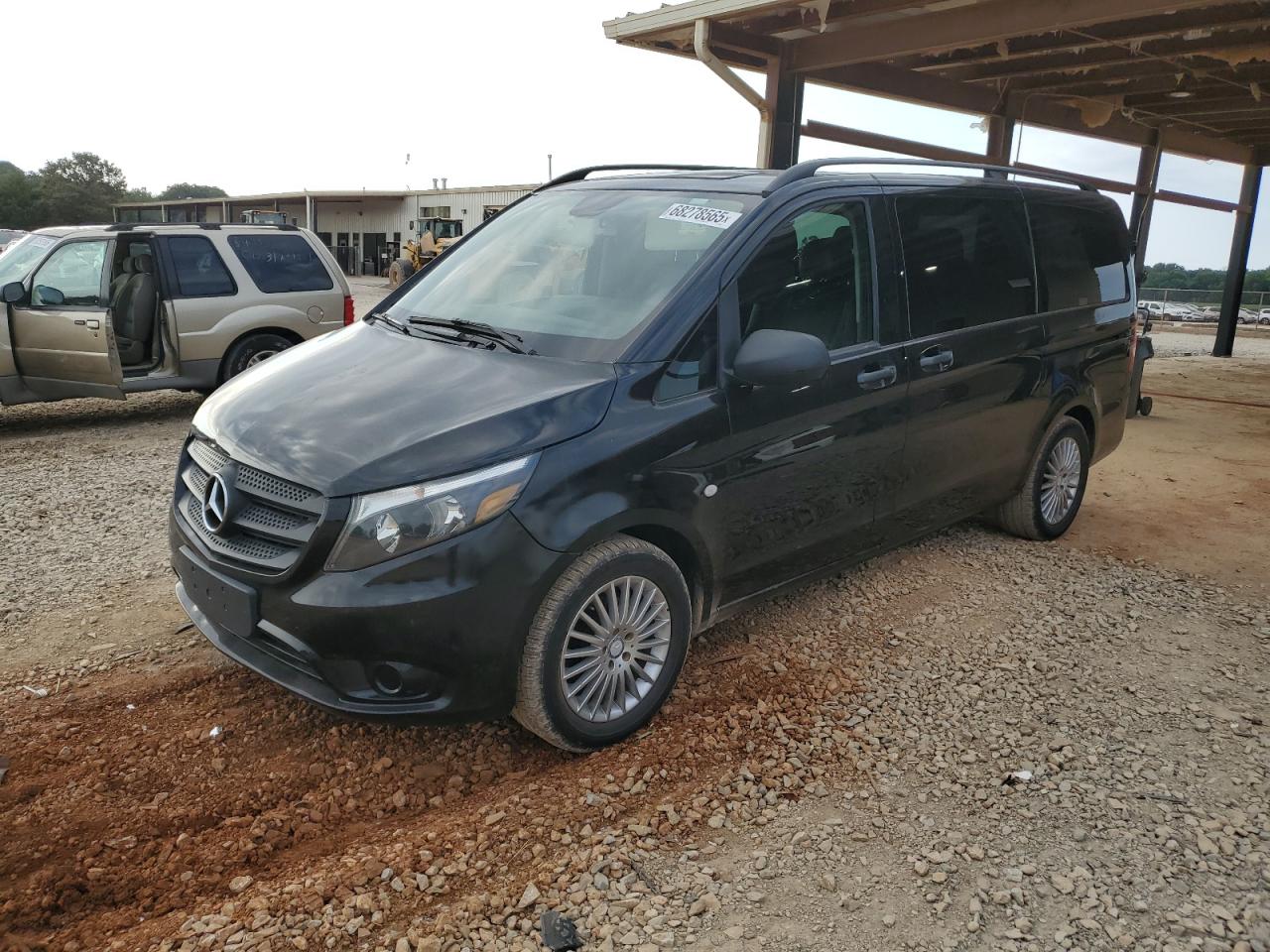 MERCEDES-BENZ METRIS
