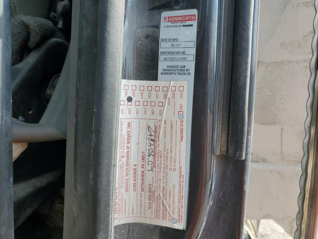 Lot #3246061202 2020 KENWORTH T880