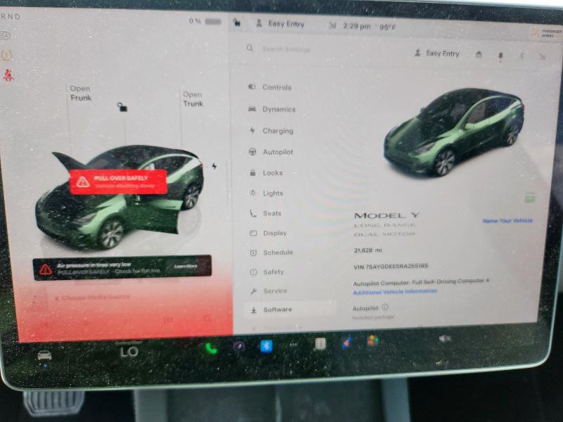 2024 TESLA MODEL Y 7SAYGDEE5RA255185
