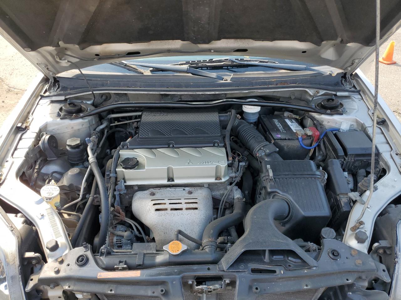 MITSUBISHI GALANT ES