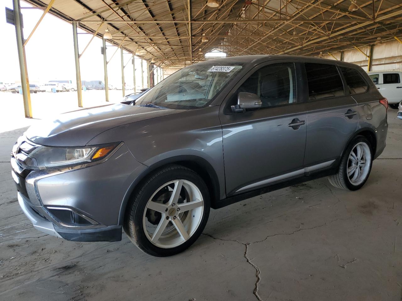 MITSUBISHI OUTLANDER SE