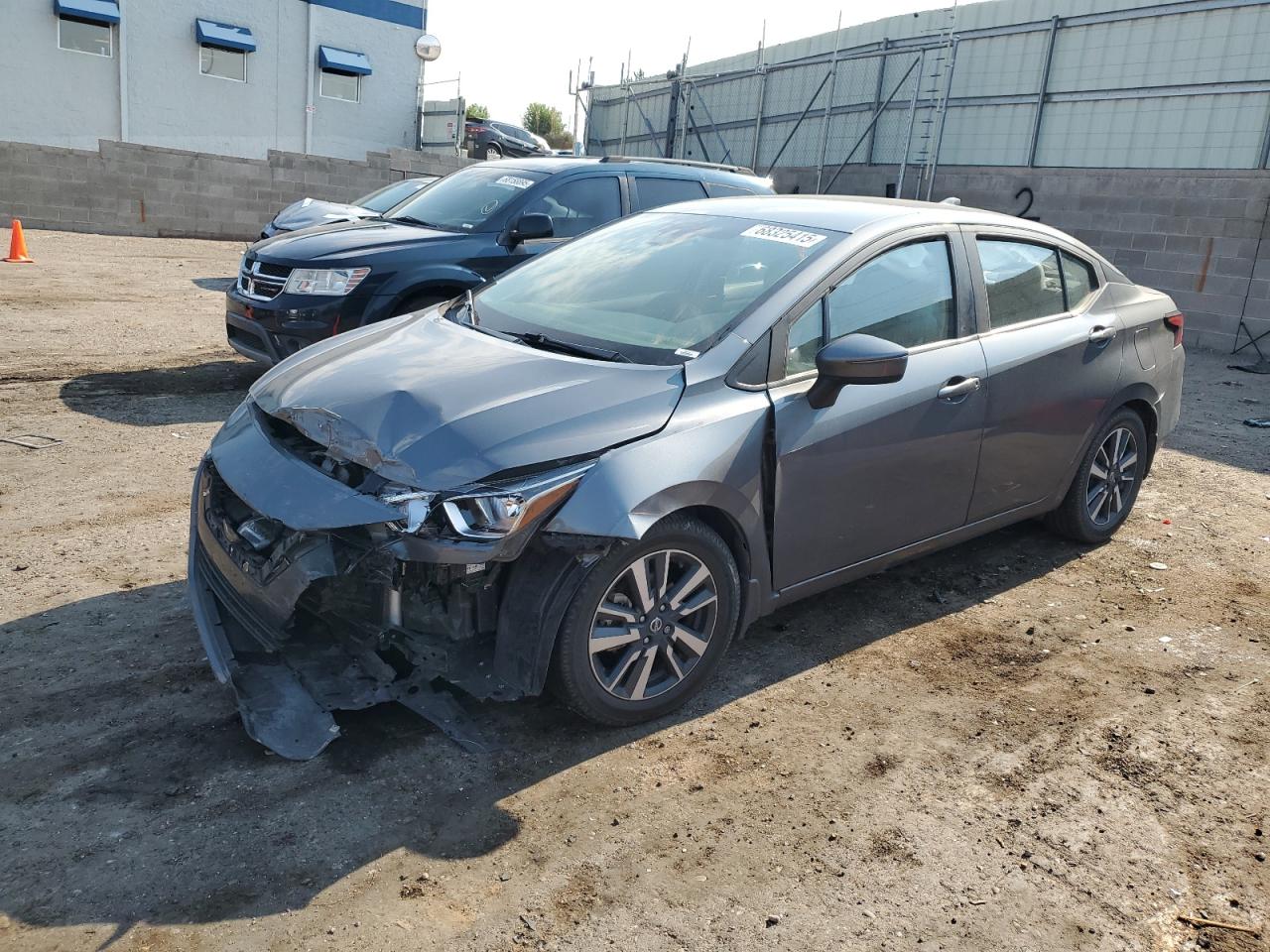 NISSAN VERSA SV