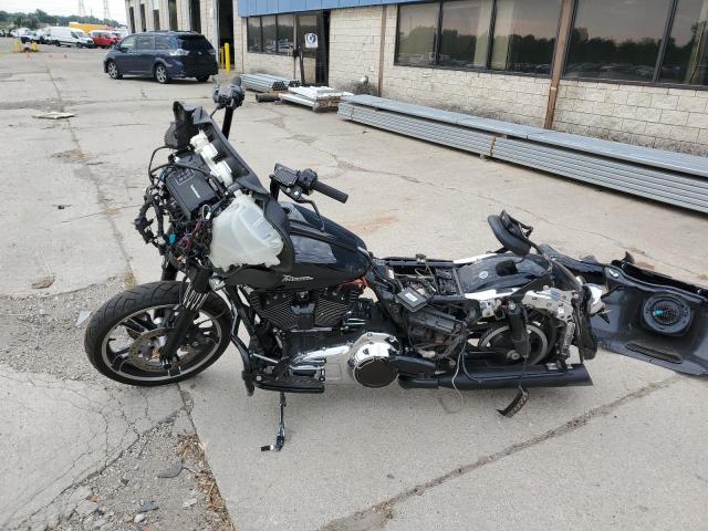 2014 HARLEY-DAVIDSON FLHX STREE 1HD1KBM17EB621307