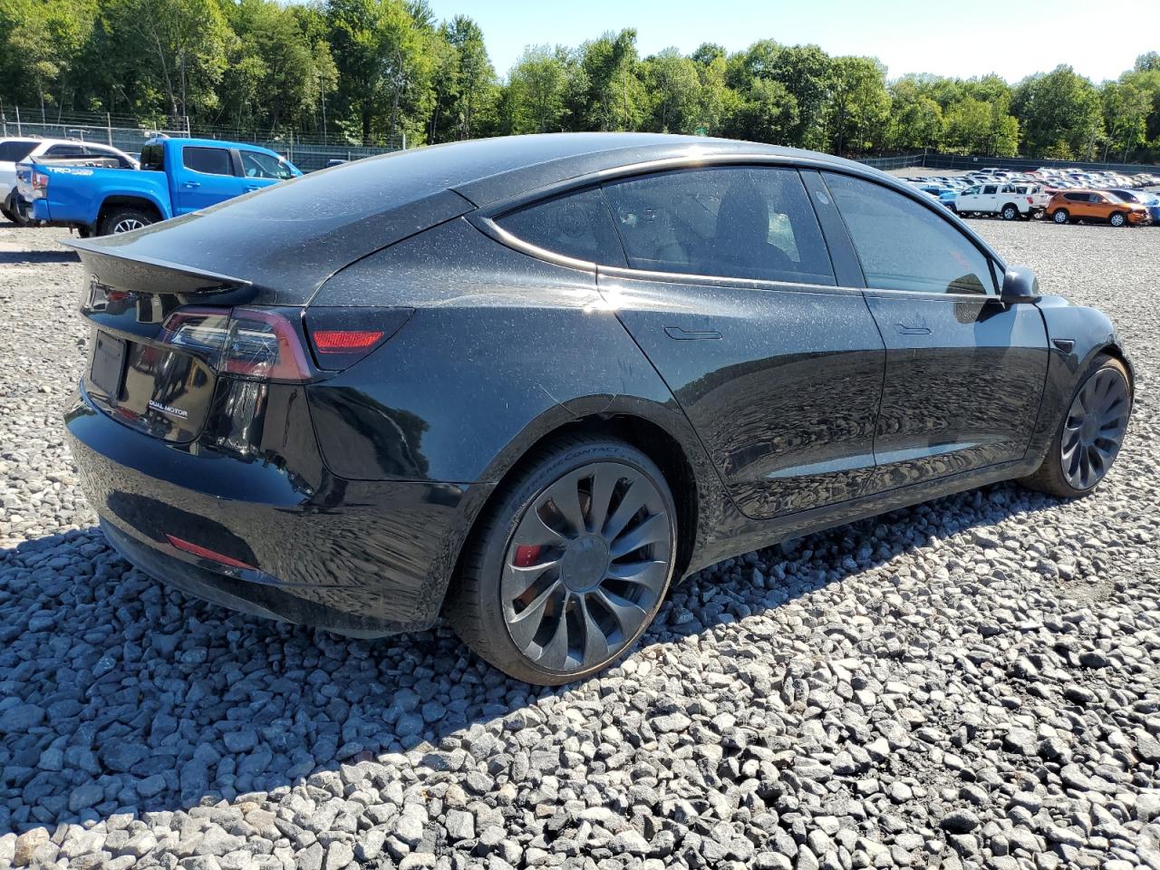 TESLA MODEL 3