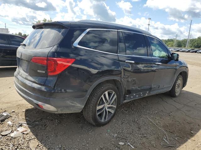2018 HONDA PILOT TOUR 5FNYF5H91JB021704
