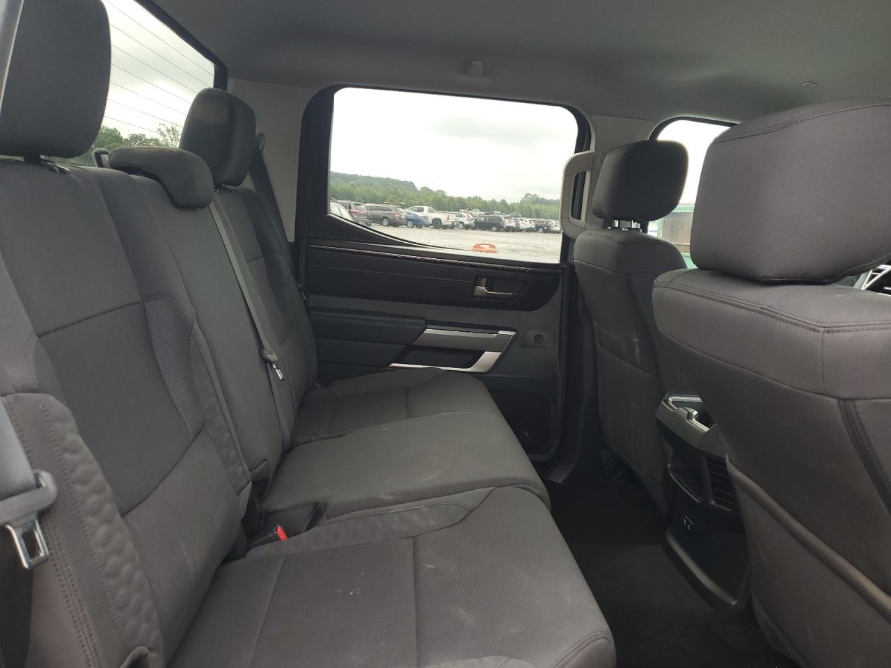 TOYOTA TUNDRA CREWMAX SR