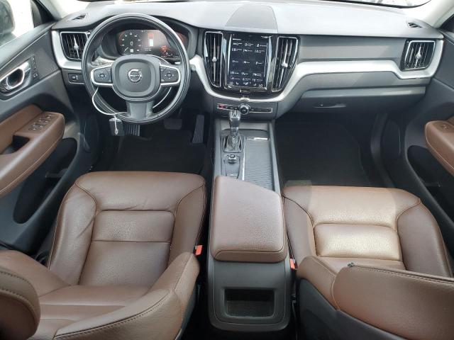 2018 VOLVO XC60 T5 MO YV4102RK7J1086291