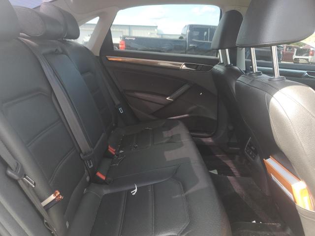 2017 VOLKSWAGEN PASSAT SE 1VWGT7A34HC038068