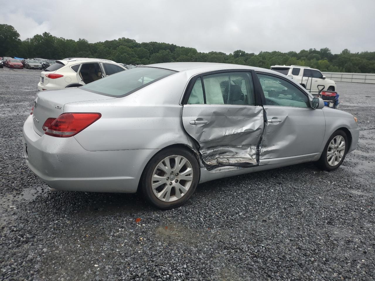 Lot #3301855021 2008 TOYOTA AVALON XL