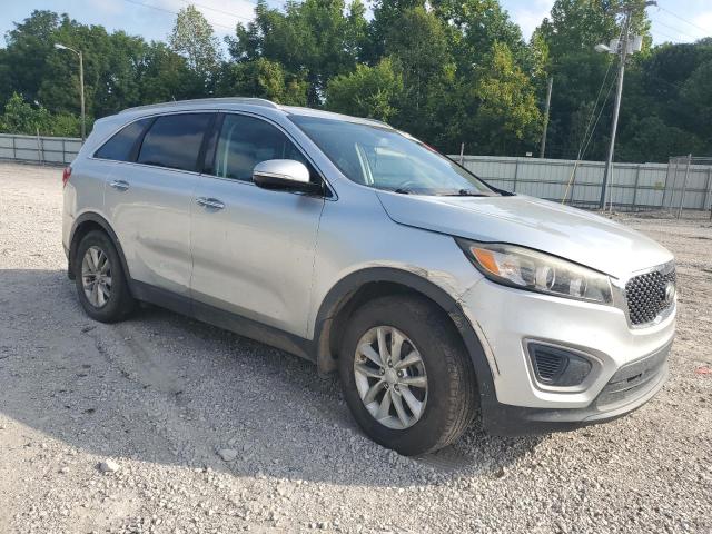 2016 KIA SORENTO LX 5XYPG4A33GG096396