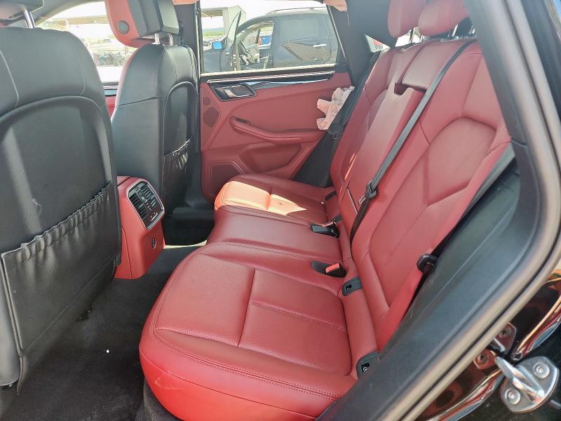 2024 PORSCHE MACAN BASE WP1AA2A51RLB00030