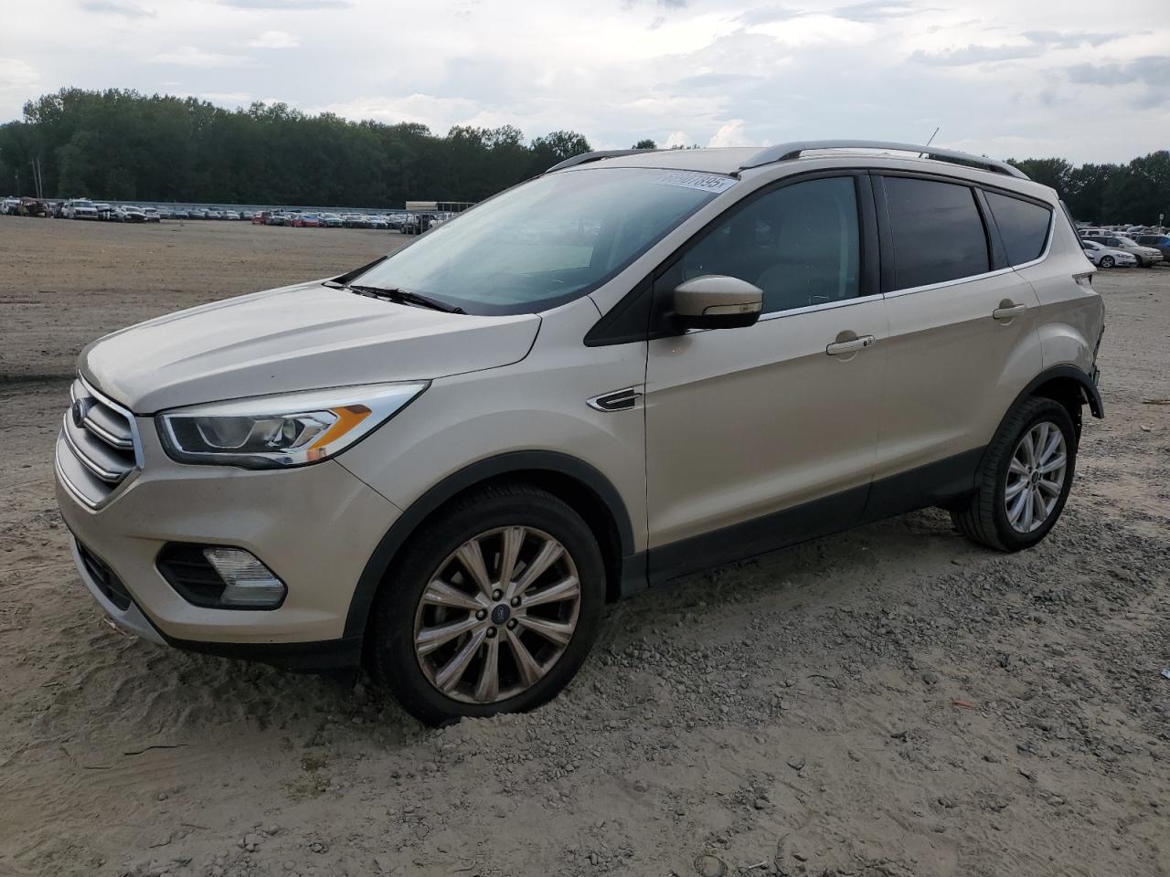 FORD ESCAPE TITANIUM