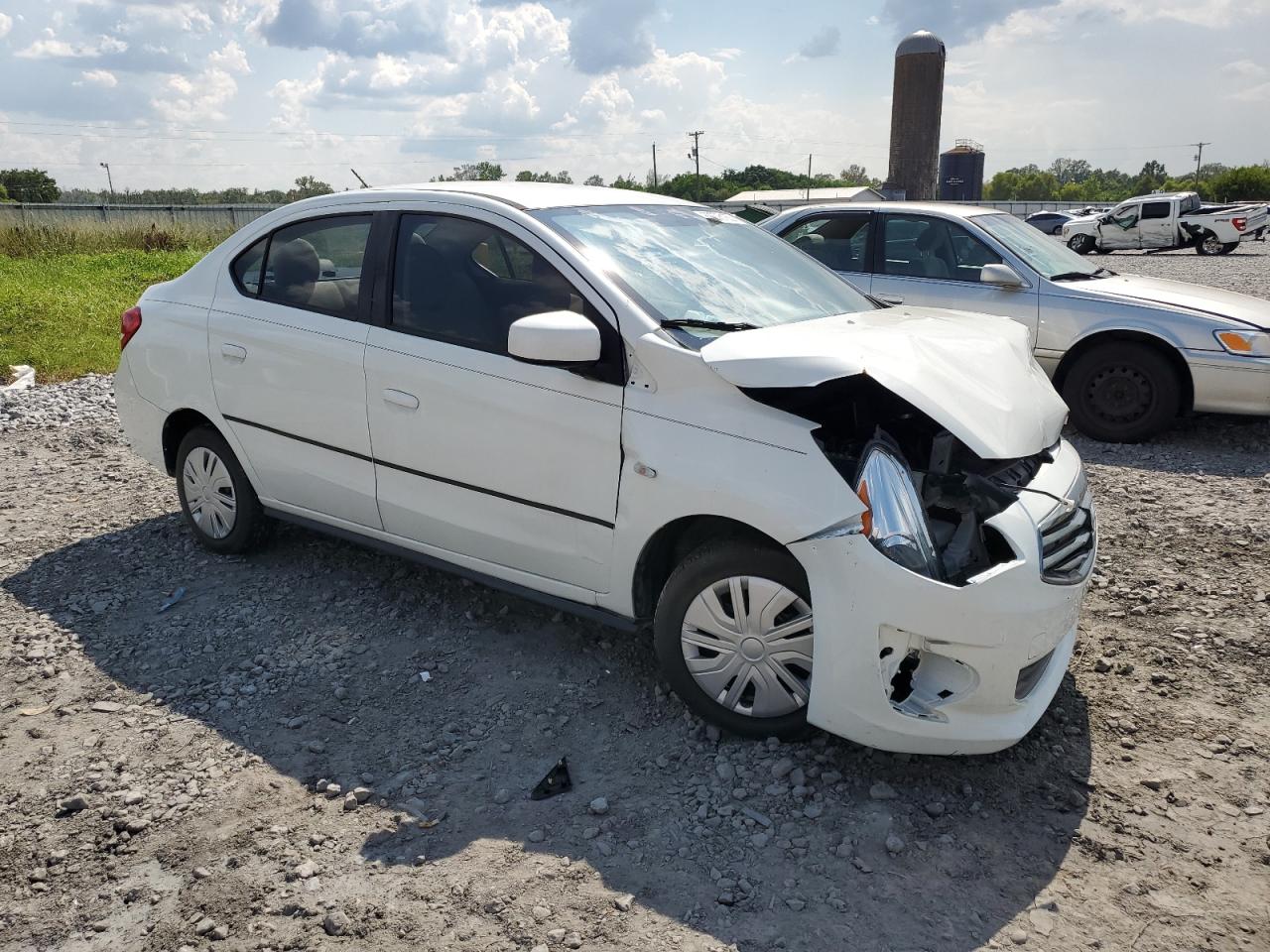 MITSUBISHI MIRAGE G4 ES