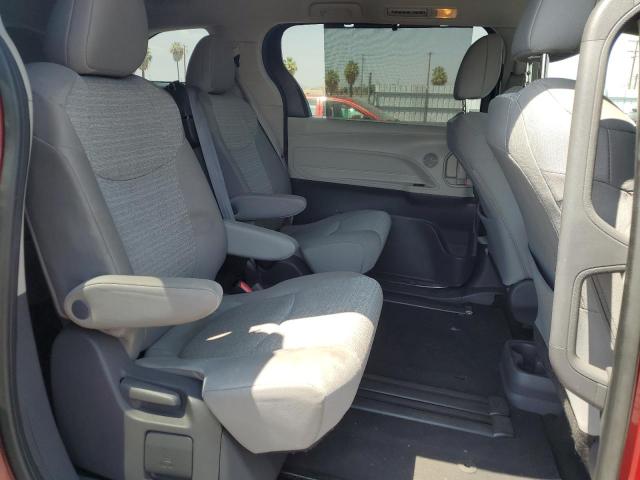 2021 TOYOTA SIENNA LE 5TDKRKEC7MS045212