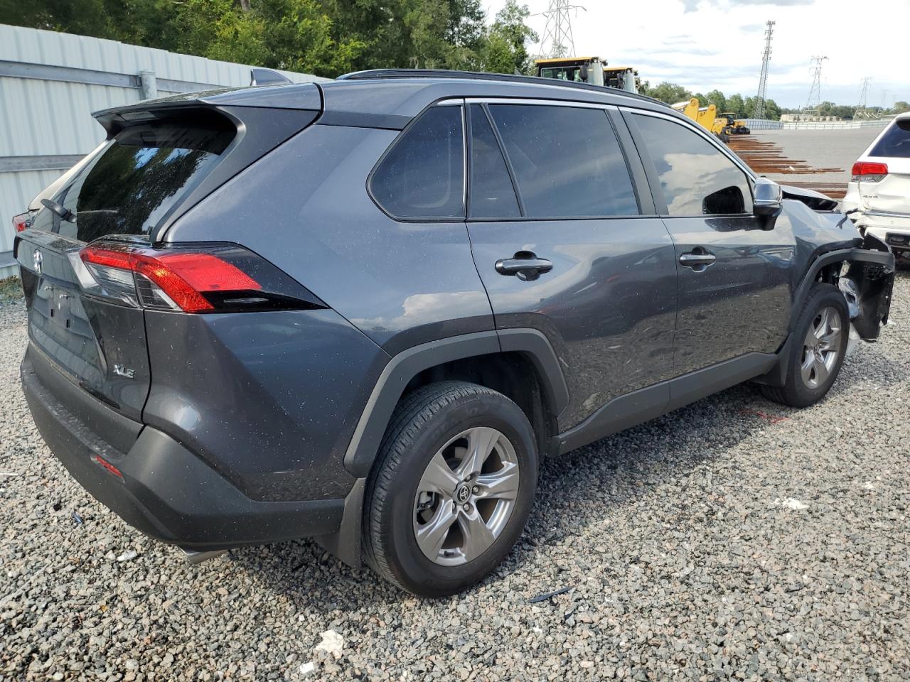 TOYOTA RAV4 XLE