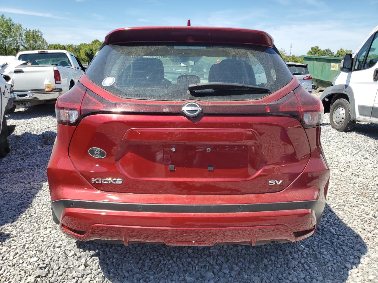 NISSAN KICKS SV