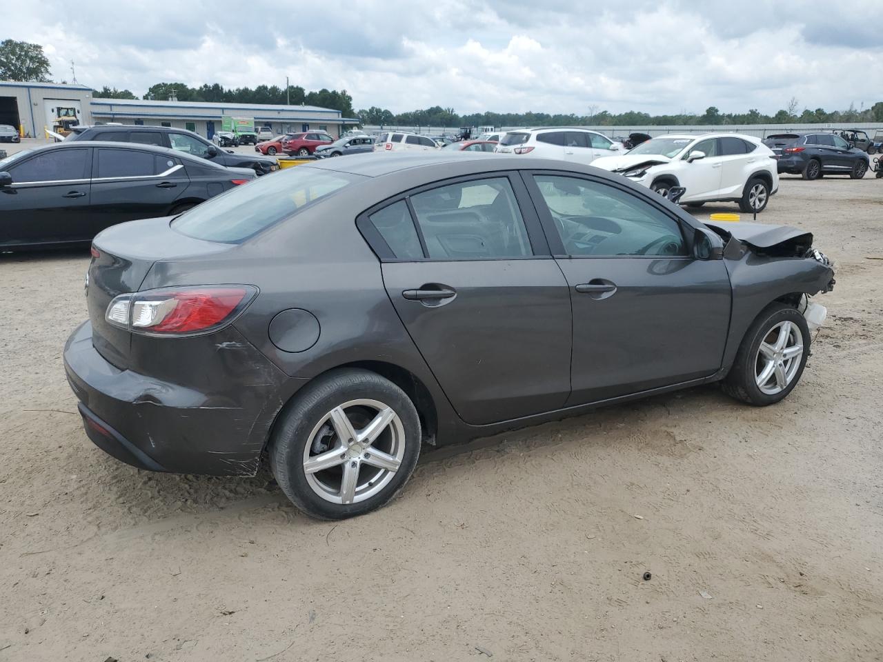 MAZDA 3 I