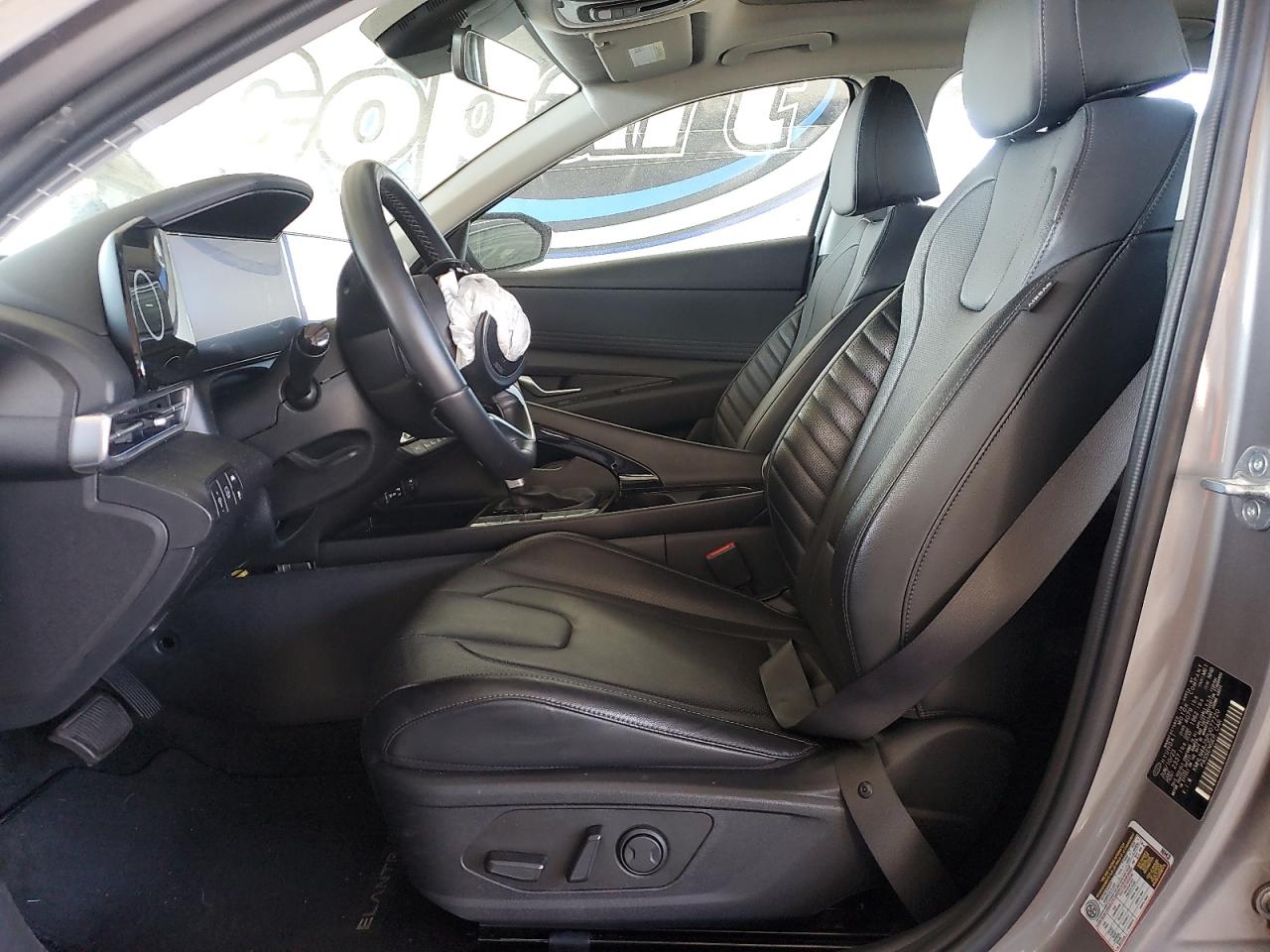 HYUNDAI ELANTRA LIMITED