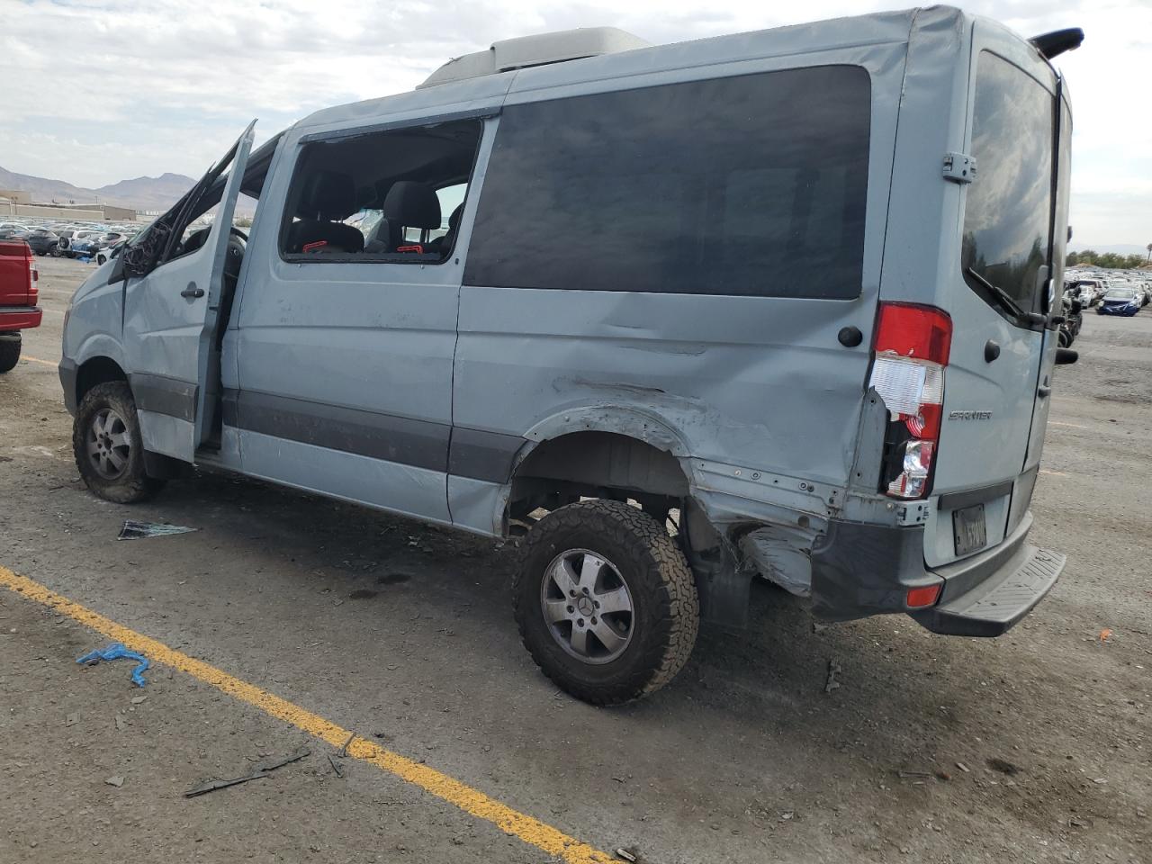 MERCEDES-BENZ SPRINTER 2500