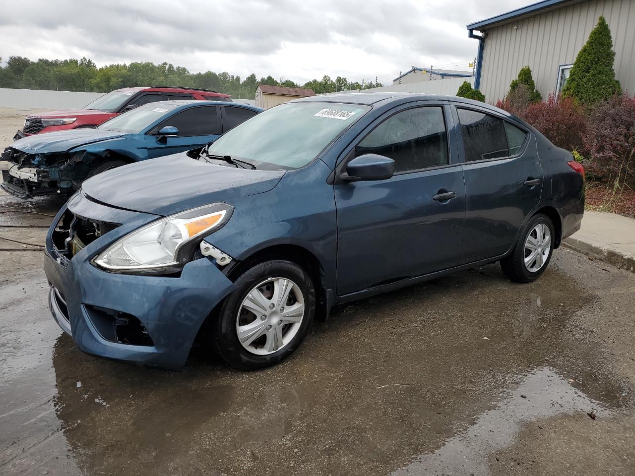 NISSAN VERSA S