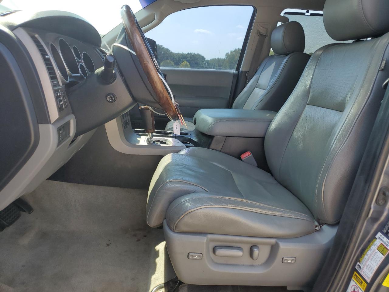 TOYOTA SEQUOIA PLATINUM