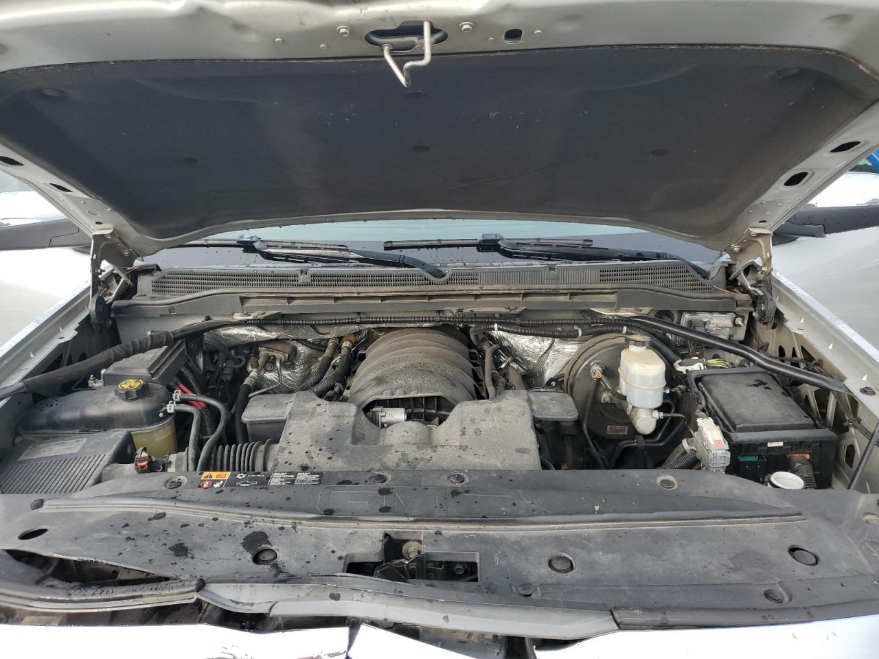 GMC SIERRA C1500 SLT