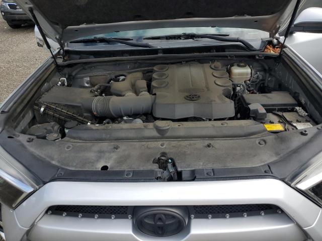 2019 TOYOTA 4RUNNER SR JTEBU5JR2K5673400