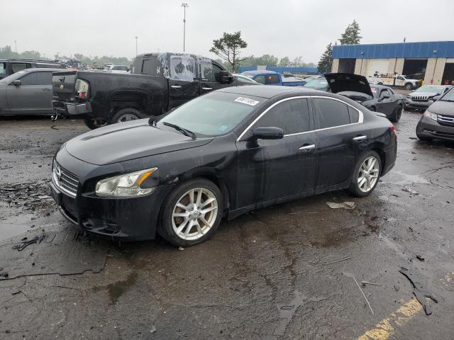 NISSAN MAXIMA S