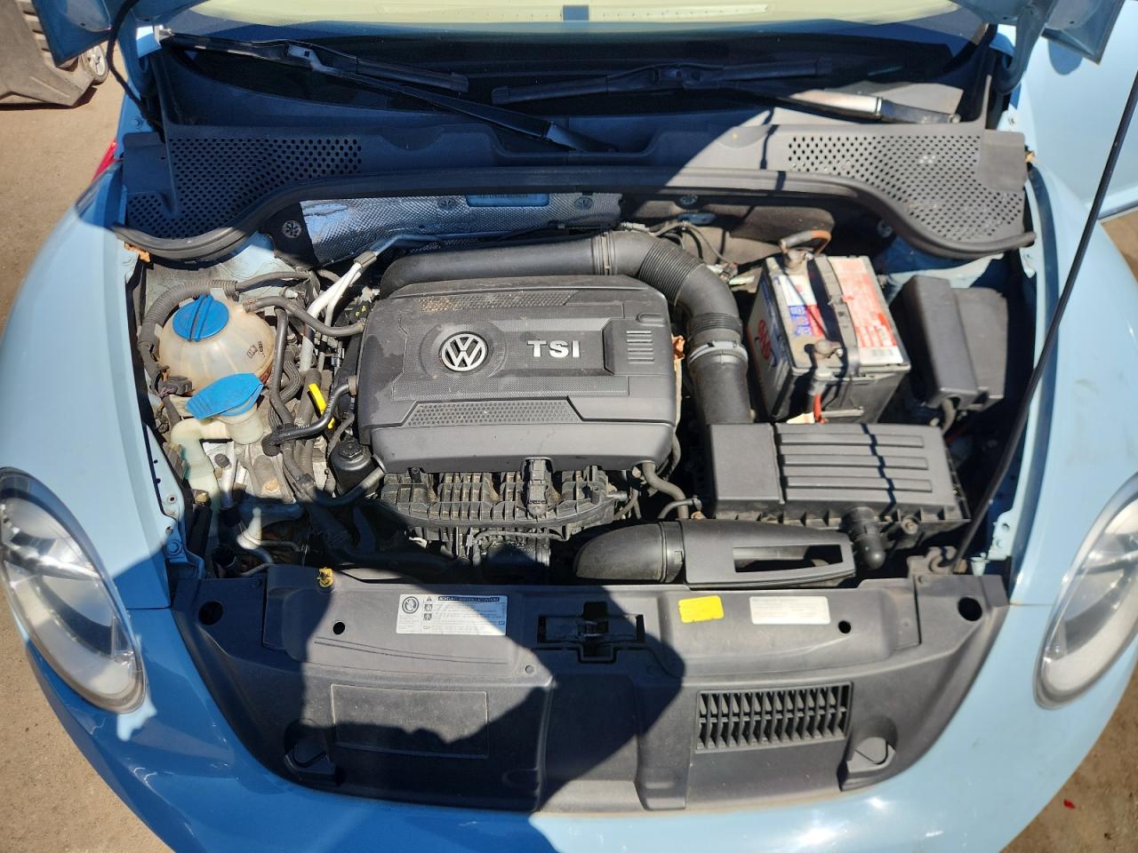 Lot #3317702070 2014 VOLKSWAGEN BEETLE