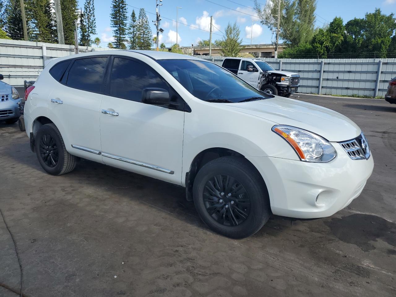 NISSAN ROGUE S